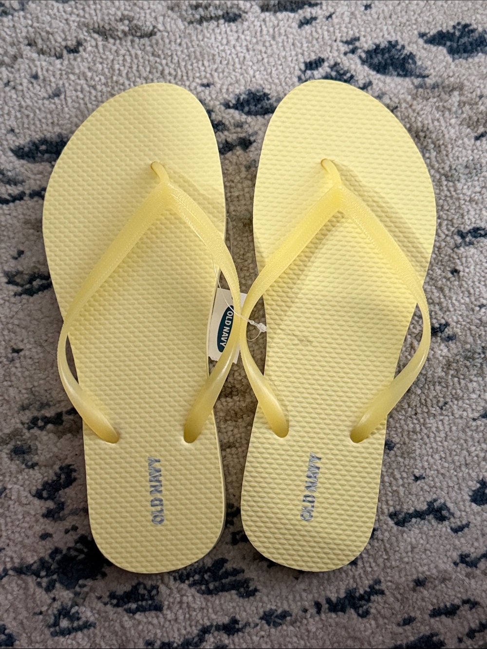 NWT: Old Navy Women's Pale Yellow Slim Strap Flip Flops